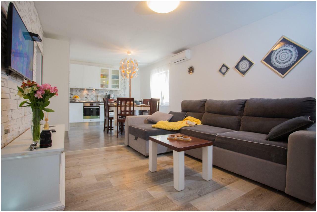 House Mellifera Ξενοδοχείο Razvode Εξωτερικό φωτογραφία